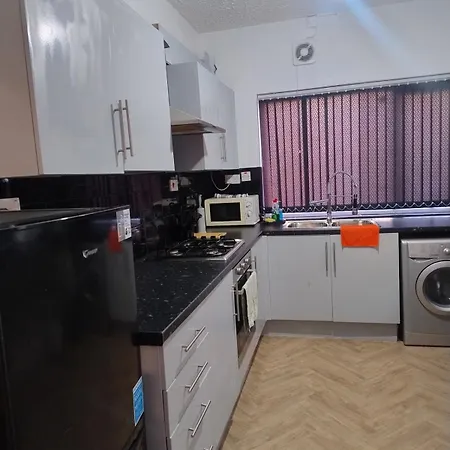 3br Near Alexandra Park And Free Parking Feriehus *