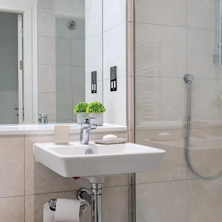 Apartament Centre,picadilly , Skyline View