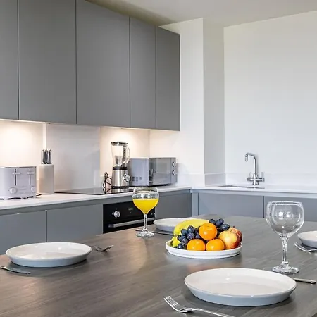 Apartament Centre,picadilly , Skyline View *