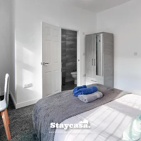 펜션 Cowesby Co-living - Private Self-cater 맨체스터