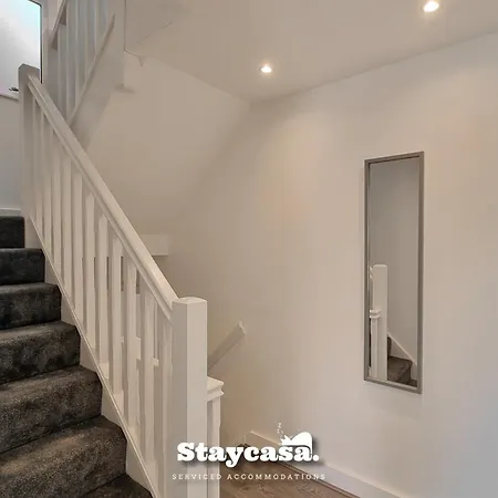 Holiday home Noor Garden Co-living - Private Self-cater Manchester