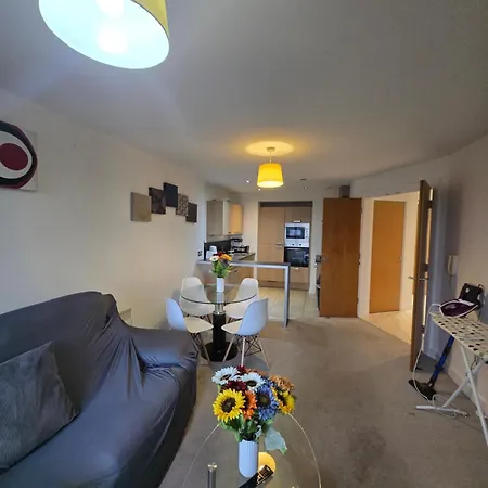 Brilliant 2 Bedroom *