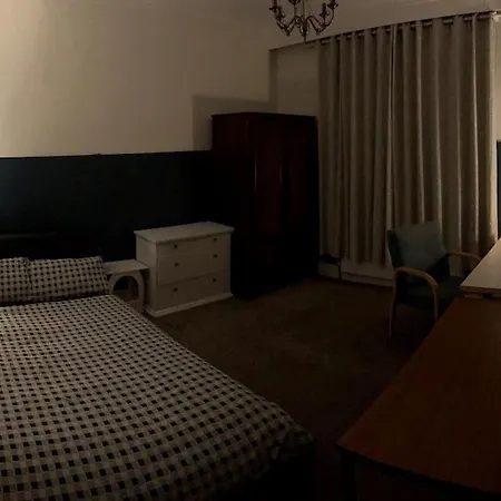 Double - Town & Nearby, 24h Bus, Airport-linked Homestay