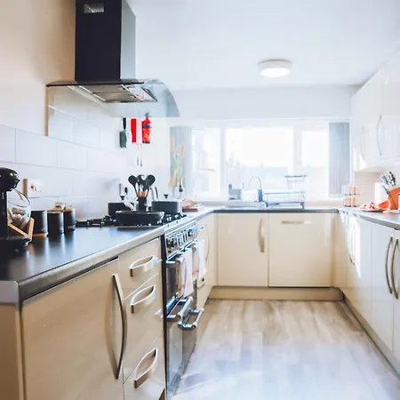 Forest View Mcr -didsbury Zen Sleeps 8 * Manchester