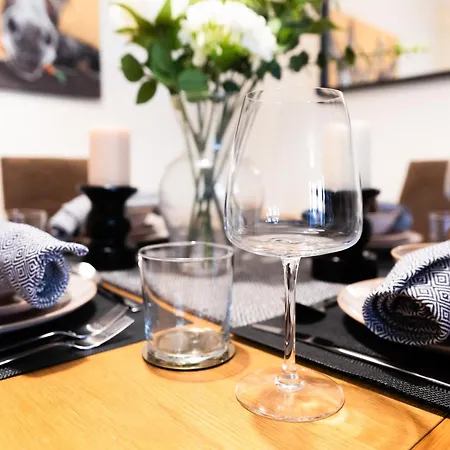 Forest View Mcr -didsbury Zen Sleeps 8 * Manchester