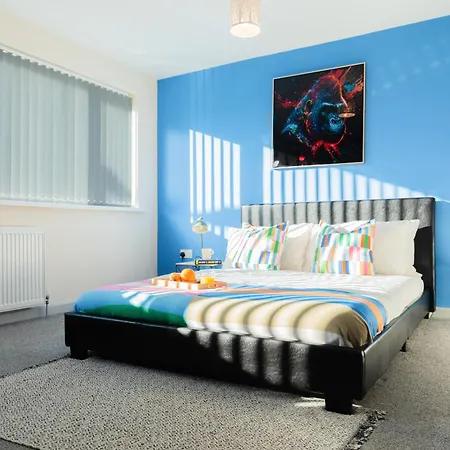 Forest View Mcr -didsbury Zen Sleeps 8 Holiday home Manchester