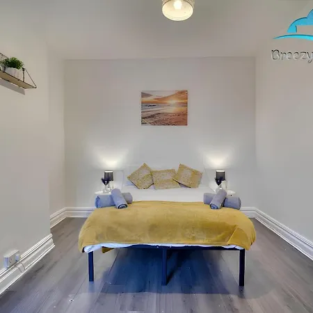 Charming Near Old Trafford *