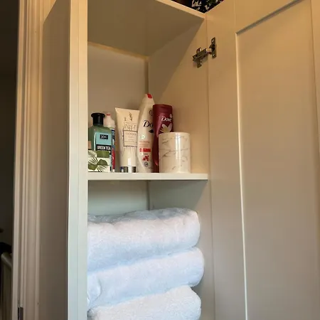 Large 3 Bed - Coop Live -free Parking Apartment Manchester