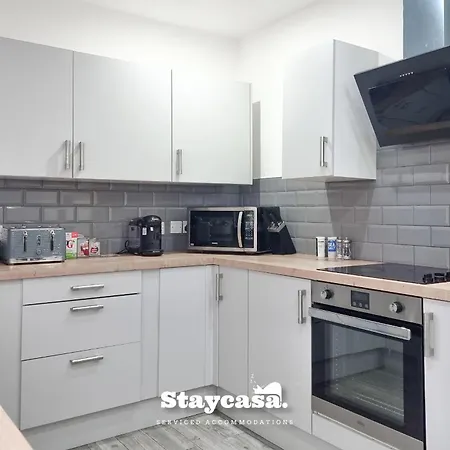 The Cowesby 4-bed - Street Parking Манчестер