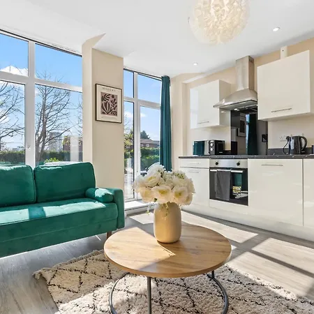 Luxe Hideaway 2bed Parking * Manchester