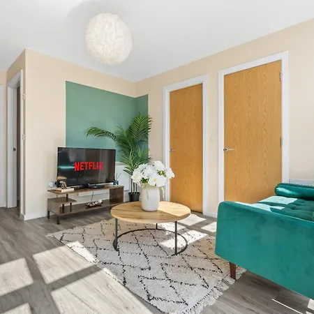 Luxe Hideaway 2bed Parking