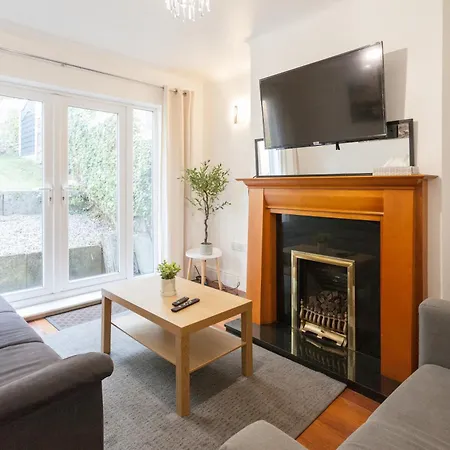 Lejlighed Cosy 3 Bedroom House In Quiet Residential Area *