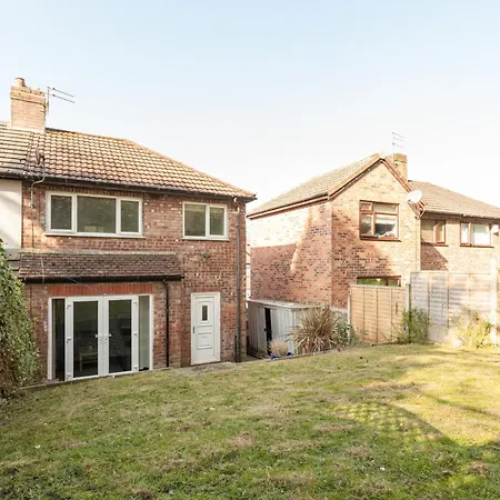 Cosy 3 Bedroom House In Quiet Residential Area Lejlighed Manchester
