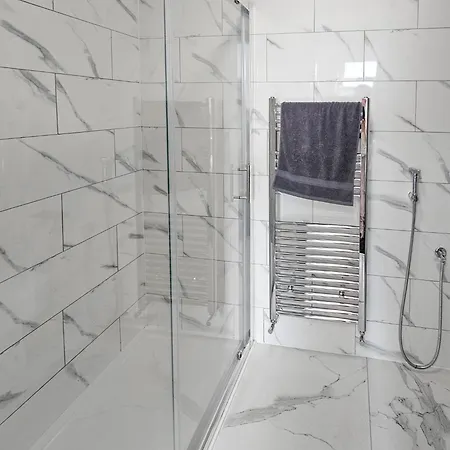Beresford Co-living - Private Self-cater Holiday home
