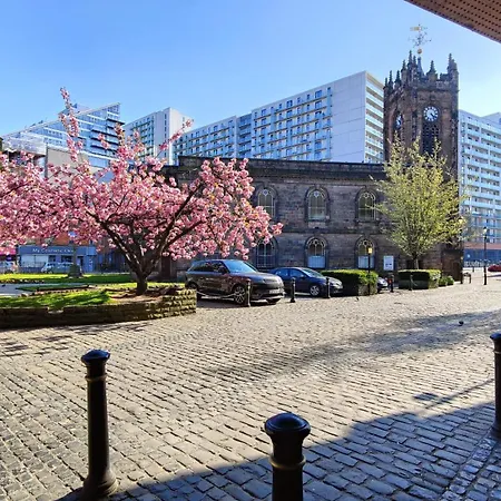 Spacious Homely Manchester City Stay Near Ao Arena And Shopping Centre With 500Mbps Internet & Netflix Manchester