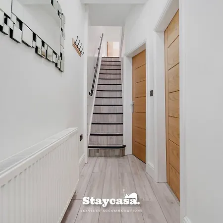 Monton Co-living - Private Self-cater