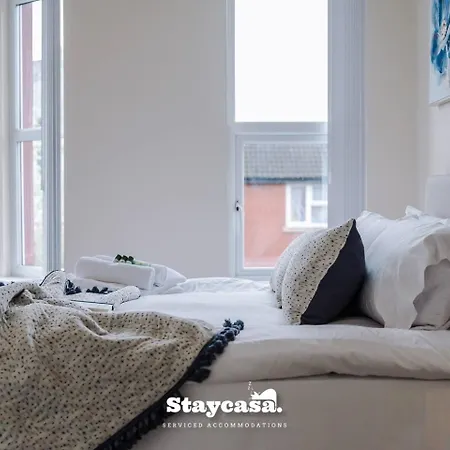 Monton Co-living - Private Self-cater * Manchester