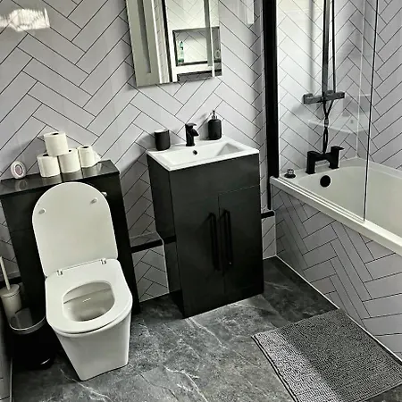 Long 3br House With Parking Holiday home *