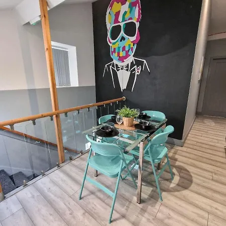 Flat Sleeps 8 By Superhost Apartment Manchester