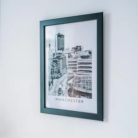 Converted Mill, Stylish In Castlefield Apartment