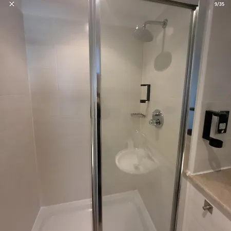 1 In Enjoyable 2 Bedroom R1 *