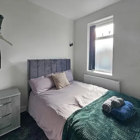 Selvedge Hideout 5min To With Street Parking