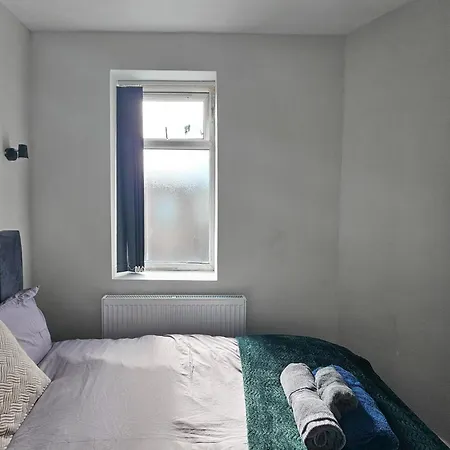 Holiday home Selvedge Hideout 5min To With Street Parking Manchester