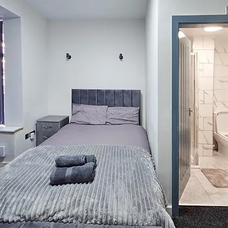 Holiday home Selvedge Hideout 5min To With Street Parking