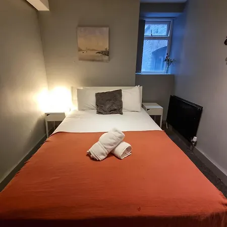 Apartment Centre Flat By Superhost *