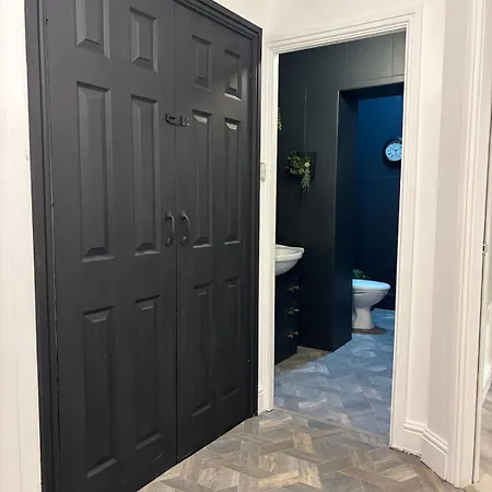 By Piccadilly & Canal St Mánchester