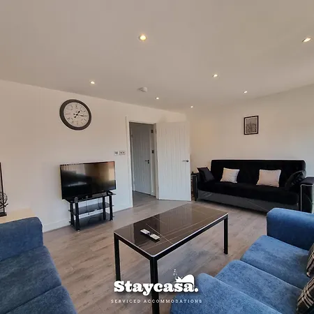 Harmony Living Modern New Build With Parking Holiday home *