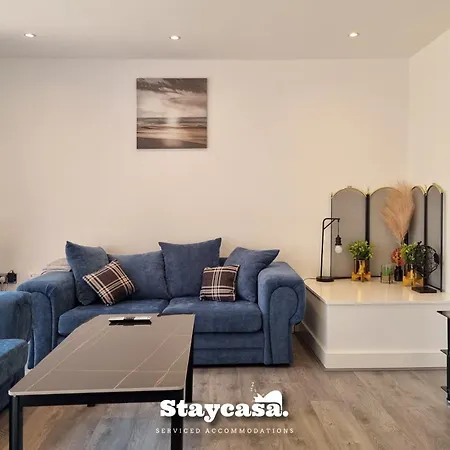 Harmony Living Modern New Build With Parking *