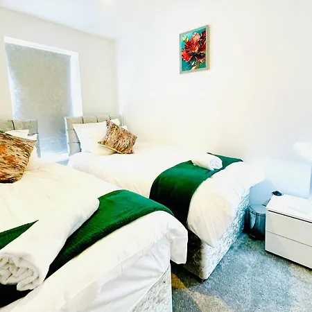 Stylish 3 Bdr House With Free Parking Near Hulme * Manchester