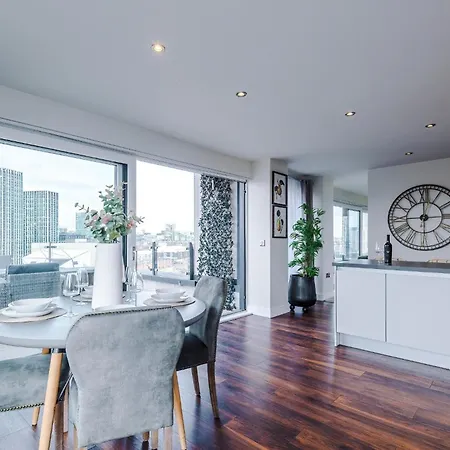 The Irwell Penthouse Skyline *