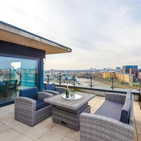 The Irwell Penthouse Skyline * Манчестер