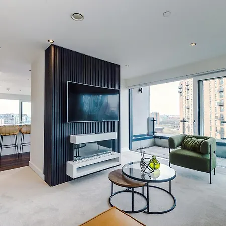 The Irwell Penthouse Skyline Apartament *