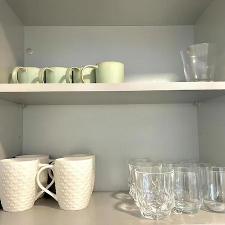 Modern High-rise Flat In Media City! 2 Beds, 2 Baths