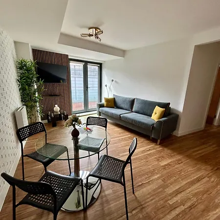 Centre Stylish One-bedroom Flat Manchester