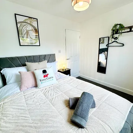 Kozy Salford 4br 9ppl 5 Mins To Centre * مانشستر