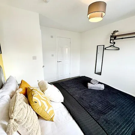 شقة Kozy Salford 4br 9ppl 5 Mins To Centre مانشستر