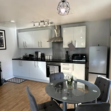 Lägenhet Inside City, Modern & Luxurious 2 Bed Apartment, Entire Unit Manchester
