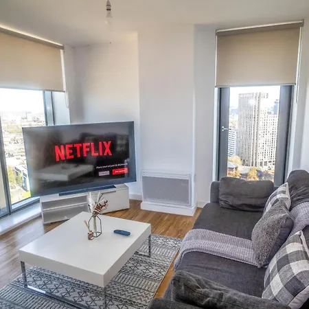Luxury Media Salford Apartment Manchester