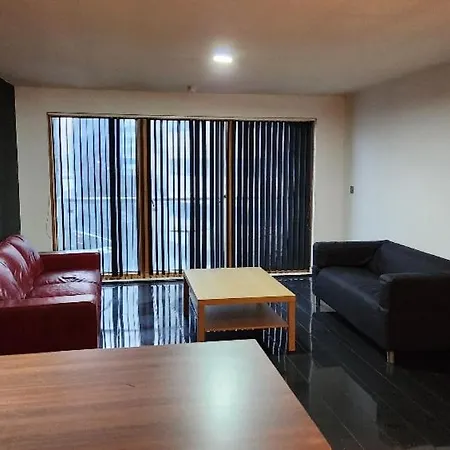 Flat With Panoramic Views On Tenth Floor