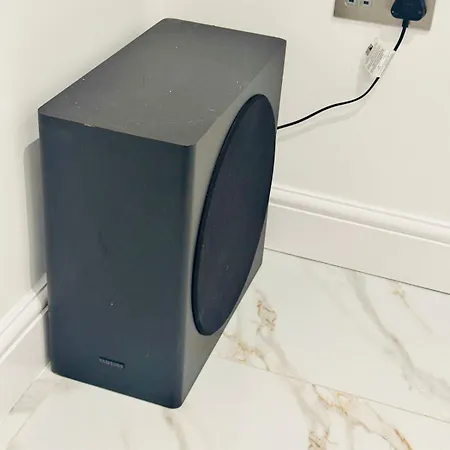 Apartment Luxury 5br With Access Manchester