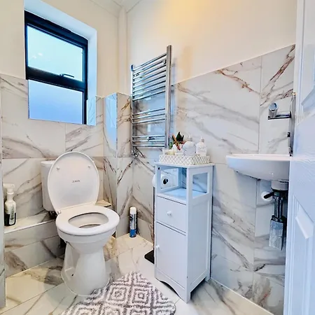 아파트 Luxury 5br With Access *