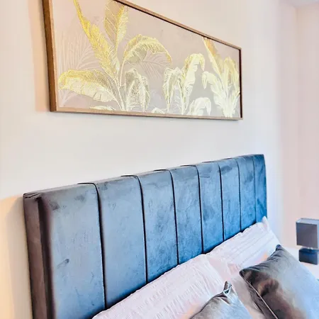 아파트 Luxury 5br With Access 맨체스터