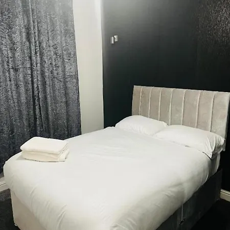 Otel Oyo The Pleasant House