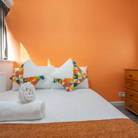 The Jade - Pool Table - Man Utd - Centre - 4bd Hébergement de vacances Manchester