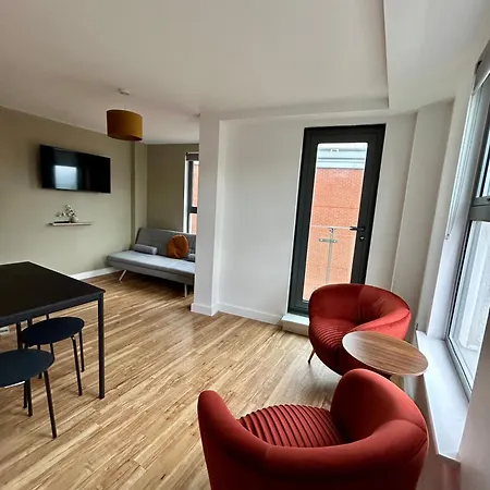 Centre 2 Bed With A Balcony Манчестер