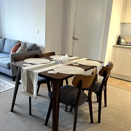 Apartment New 2br In Mcr Citycenter